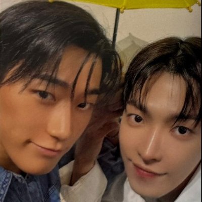 (was pyeodungiee) 
XLOVTEEZ • Hong Kitty truther • polyteez w/ hongsan + matz centric • saw ATEEZ 260314!!
artiny once in a blue moon