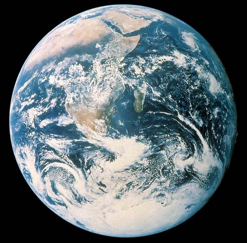 blissboundry's profile picture. i am love.