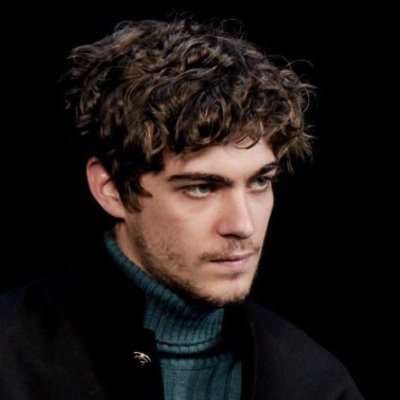 xxi. Servicio de Apolo. ❝But I can't change the way that I'm twisted by design❞ #olysq.