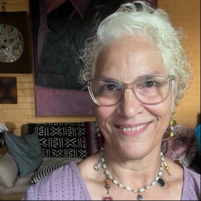 “The most important artist alive today is the one living inside you” New Story Journeyer | Healing Arts Practitioner & Facilitator #trustisthenewbelieve