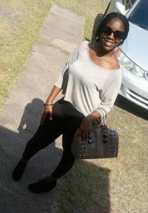 - 22 , Shopaholic ! , Goofy ! Love T2 Chill Nd Have A Good Time ! , #TeamFollowBack .