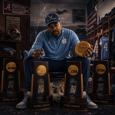 #CULTURED ✈️ 🫱🏻‍🫲🏾 4x BHL25 💍Champion || French Enthusiast || Scheme Guru 🧠 #wwfc 🐺 #GoHeels 🦶🏻 #Porter30s #HockeyScout 🏒