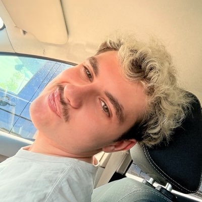 22yo – french boy – versa 🔥 Toujours plus chaud ailleurs.
MP ouvert - open DMs. All my link 👇