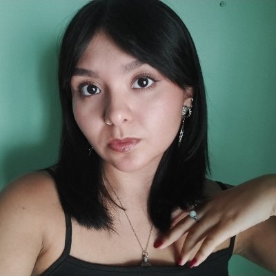 Soñadora de estrellas // 💜💚
ig. mariel_linan