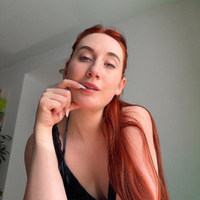 Just a 20 y.o. redhead ✨
A mix of soft moments & wild thoughts