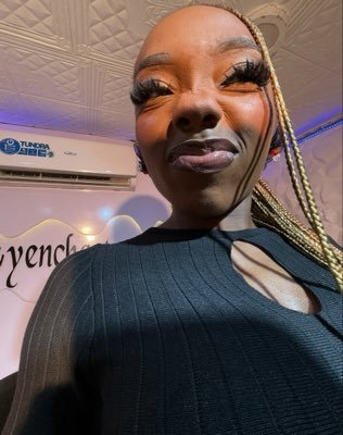 oluwamayxwa Profile Picture