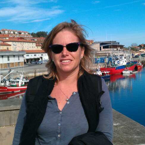 fionaxula's profile picture. Economista. Mare; motard amb la meva parella.