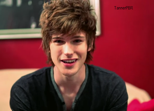 Sua melhor fonte sobre @TannerPatrick. Since: 25/02/12 
Facebook: https://t.co/VtonGxVR

Site: http://t.co/7m77ixO9