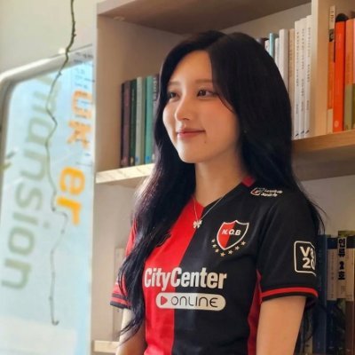 Estudiante de economía en la UBA📊
Hincha de Newell's ❤🖤
Fundamentalista de IVE 🐿