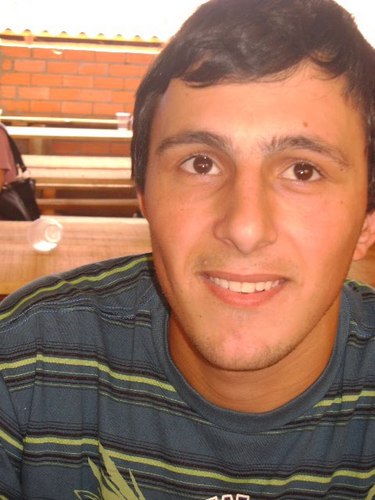 sou uma pessoa legal e gosto de me divertir