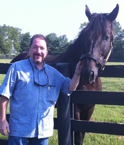 Horse racing aficionado, former English Literature teacher, Puerto Rican by heart, always learning about life and people.