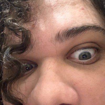 faço vídeos, quero ser dublador e sou parceiro da @riotgames