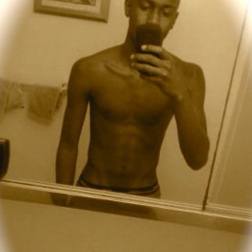 I_Can_Judge's profile picture. im in high school.....a fun person...and i like to have fun and im taken by Ayanna 7.26.12