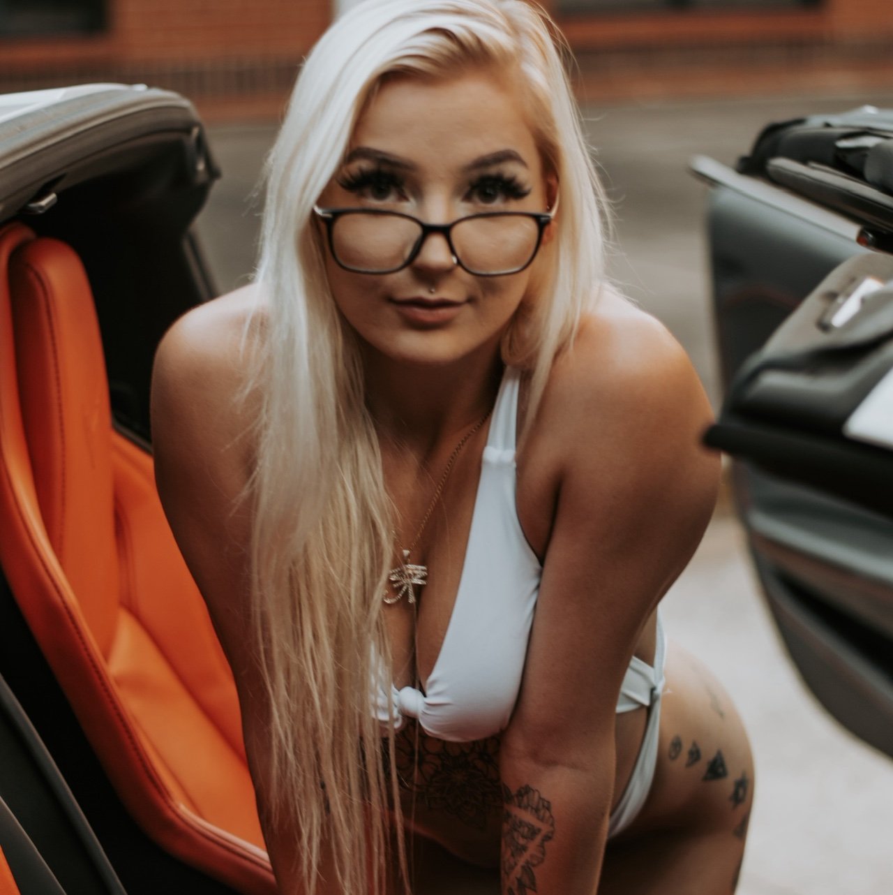 NEW ACCOUNT
Model and Producer
Email: meganleebusiness@gmail.com
