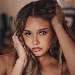 Mackenzie Stell /15 Years Old/ sister to Aaron Stell /sophomore/ Dancer / This is us .