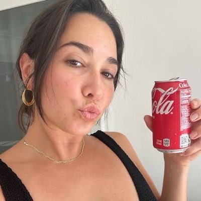 I’m single caring faithful honest trustworthy woman looking for long term relationships man to settle down spend the rest of my life happy family