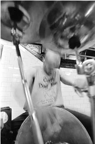 5HAKERLEG's profile picture. Stick-less drummer in more than a few ways