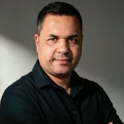 Teólogo, Terapeuta holístico, radialista, cursando Sociologia. Amante de uma boa leitura e boa música.