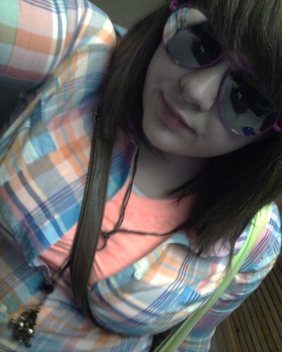 i'm a wreck and i know it and i tend to show it.