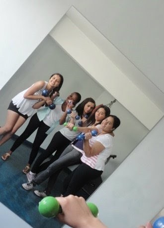 10/4 one girlband Brazilian @thewantedmusic i love you.. @ChasingTheSykes @TataKaneswaran_ @FC1Directioners @choosejay_ follow us!