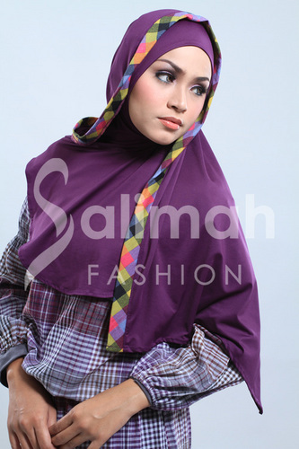 Salimah Fashion menjual kerudung, gamis, koko, tunik dengan style yang selalu fashionable dan up to date. Kunjungi http://t.co/c1iGX69iJ1
