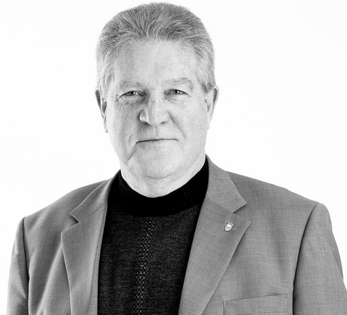 anthonyhamilton's profile picture. Writer and trainer. Author of Mind, Time and Power!  --  a book about how using your mind as a time machine changes your personal reality.