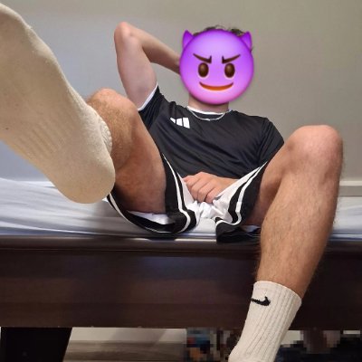 Jeune kiffeur, 19 ans 
Cherche du fun ou du sérieux dans le 50