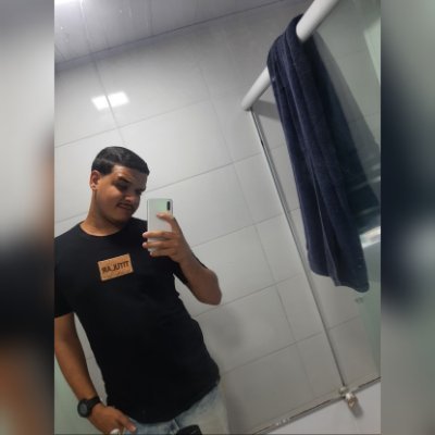 Que Deus me proteja da maldade e da inveja das pessoas más 🙏🏻🤴