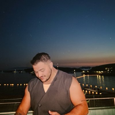 profesyonel veri bilimci, iç görü uzmanı, dijital ozan, insan yöneticisi