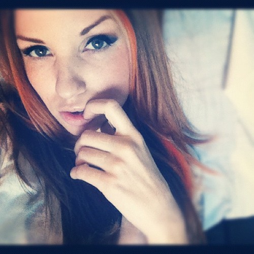 kuraker's profile picture. Sakız çignerken kitap okuyabiliyorum :)