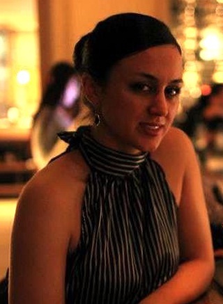 Charlene has a versatile background that combines experience in fashion, architecture & interior design, real estate, luxury & specialty food, petrochemicals...