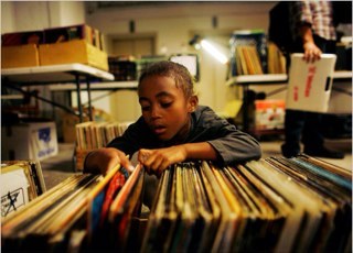 frednaked's profile picture. 