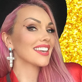 OG of Youtube, Makeup Artist, Mama, Fun Maker, Believer & your virtual BFF ❤️ IG: @kandeejohnson