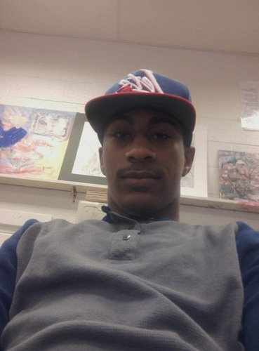 i am a real nigga tweet wat on my mind so follow at your own risk cuz if you on my mind i will tweet abt yo ass i love my twifey @MadeInn_Asia