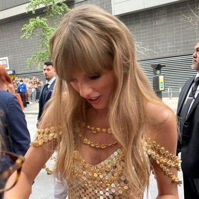 deep blue, but you painted me golden