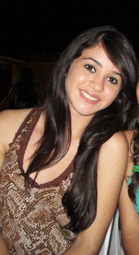 ; posso não ser perfeita, mas sei que minhαs imperfeições me tornam única .. ( ý