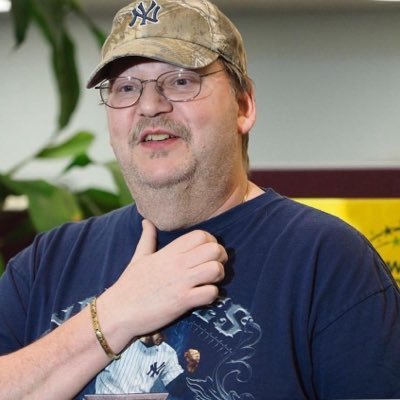 Michael J, Weirsky Lottery jackpot winner Michael J Weirsky,jackpot winner of $273,000,000 giving away $50,000 to my first 2k followers be a winner today