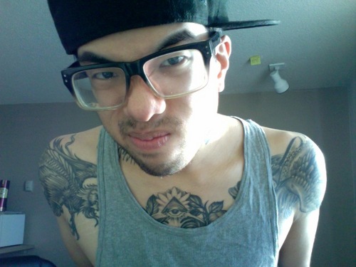 highendlowlife's profile picture. I like having nicer shit than my friends