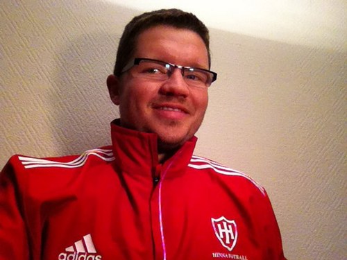 Nilli76's profile picture. Allsidig! Glad i kaker og snop. Glad i trening og kosthold. Tvitrer en gang i blant. Intjevetta - stort sett. ynwa..