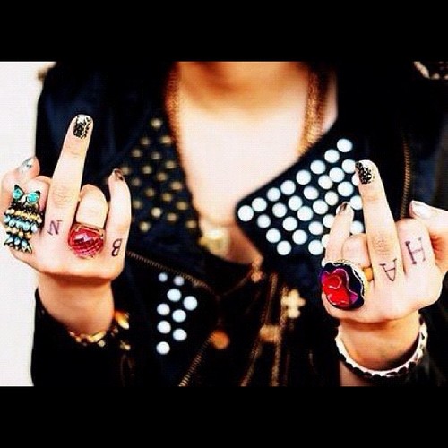 Apenascus's profile picture. segue ae mano! @Apenascus