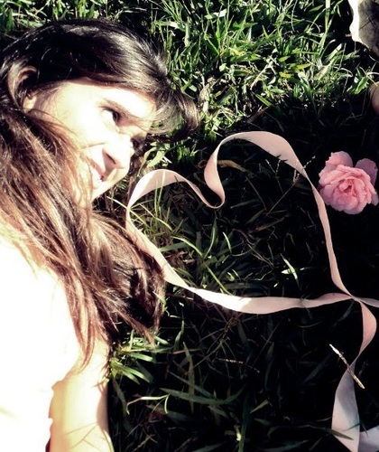 DudaBazoti's profile picture. Quem descreve - se limita .