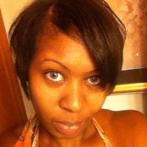 cherrycase08's profile picture. 