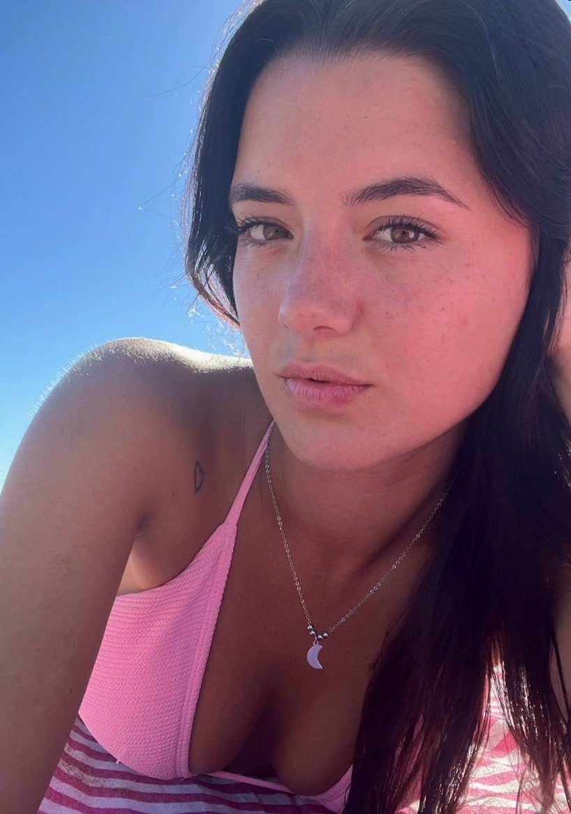 More fun in my DMs, ur move 💛