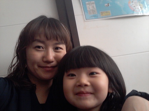 sisi5004's profile picture. 퀼트. 옷만들기에 관심 많은 복 많은 딸셋 엄마 입니다..