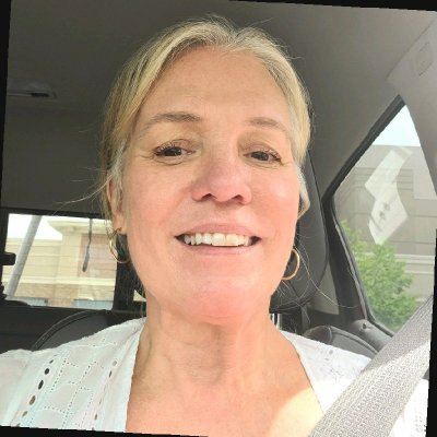 Beauty when and where you can find it. Wife, mother, grand. Yoga.🧘‍♂️🕉🧘‍♀️ Sleep is a needed luxury. #SmokeFleet. HOPE! 🙏 #GoVote💪💙🌊