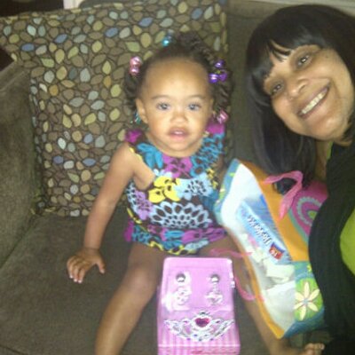 Profile Picture of Carlene Evette Moore (@velmadaughter) on Twitter