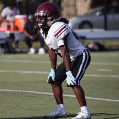 RB|Class of 2027|Chicago, IL|5’8|145 lbs|DeVry University Advantage Academy|5.0 GPA|kenarionwilliams08@gmail.com|7083092687|
https://t.co/D21vo62TOI