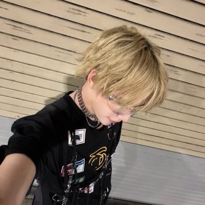 MODYSSEY 리즈하오

@xmoll02