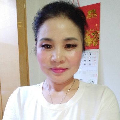 真正的成长，不是从不跌倒，而是每次起身吋，都比上次站得更稳一点。