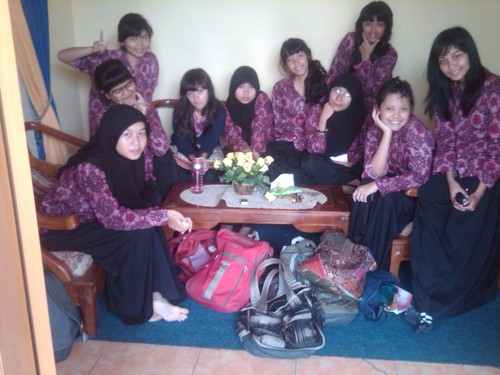 Part of @ItsPrincessOMG @d_Rshawn @ipheeey @say_karin @janitramine @ImaFitrilicious @dindaaaip @imritchi @intanputrip @LeeMiuraChii =D